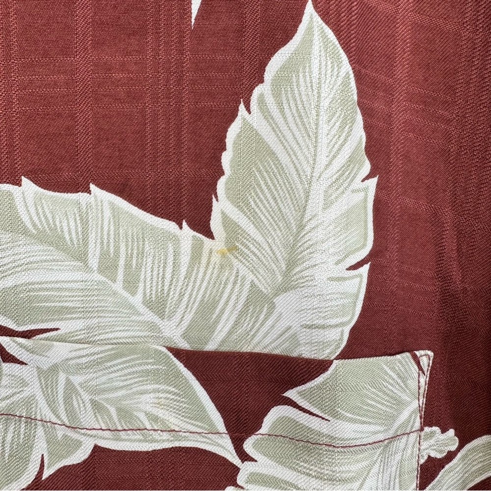 TOMMY BAHAMA Silk Shirt Size XL Short Sleeve Side Slit Button Down Leaves - Picture 3 of 11
